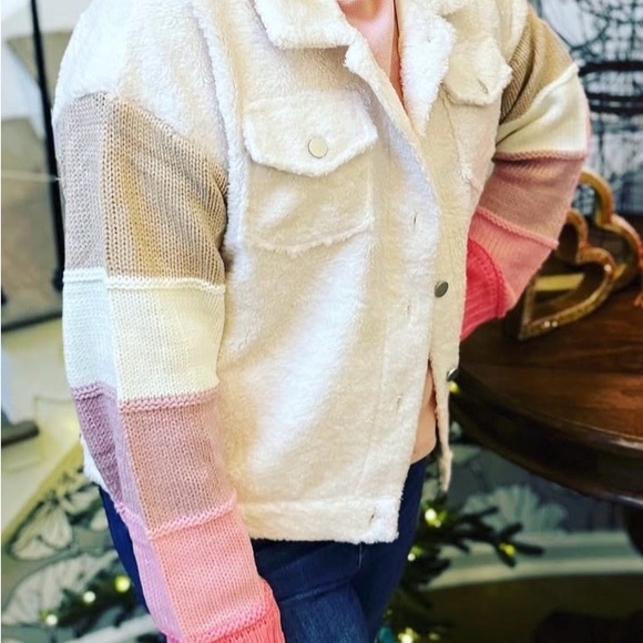 POL Cream Sherpa Jacket - Picture 7 of 7